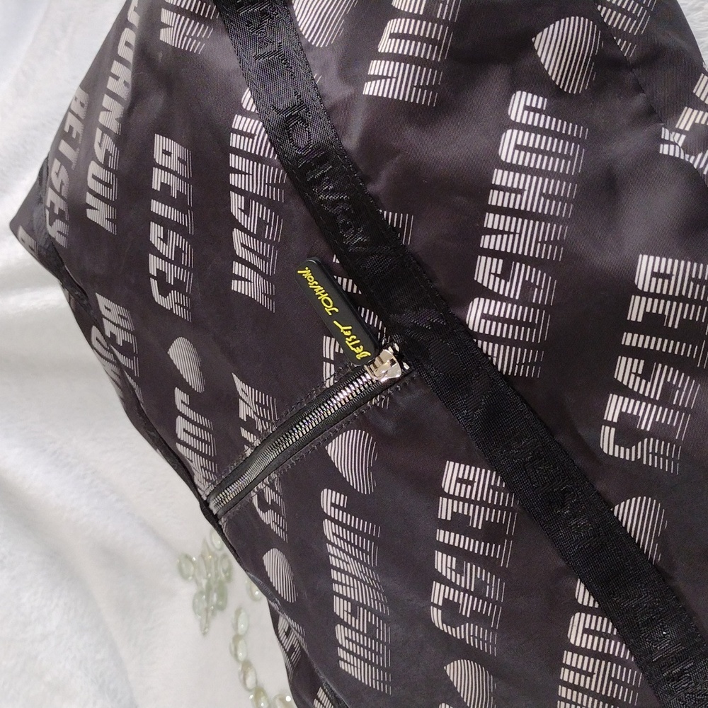 EUC Betsey Johnson Black Signature Logo Tote Bag - Picture 4 of 5